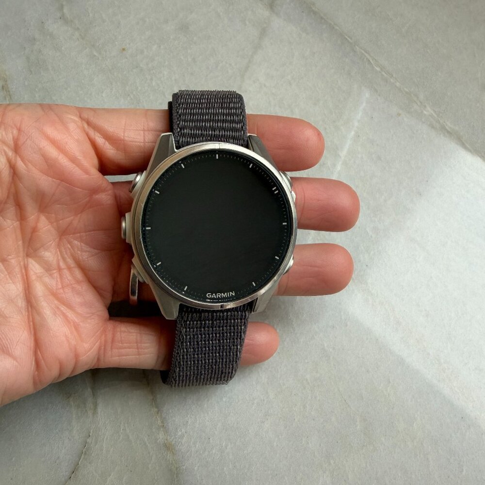 Garmin Fenix 8 43mm Watch